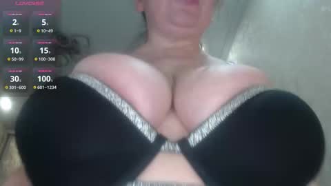 Spinners online show from November 12, 10:35 am