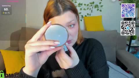 Polly online show from December 19, 1:54 am