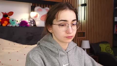 Polly online show from February 27, 7:41 am