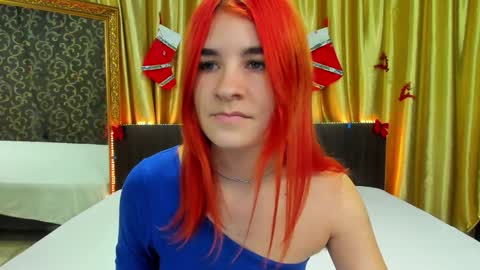 Snapshot of polly_love_ chatting on January 2, 1:08 pm Polly online show from January 2, 1:08 pm