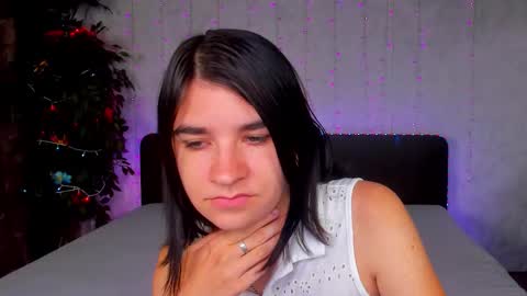Snapshot of polly_love_ chatting on September 16, 6:21 am Polly online show from September 16, 6:21 am