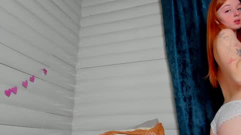 Polly online show from January 28, 9:29 pm