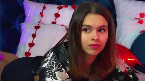 Polly online show from February 11, 7:10 am