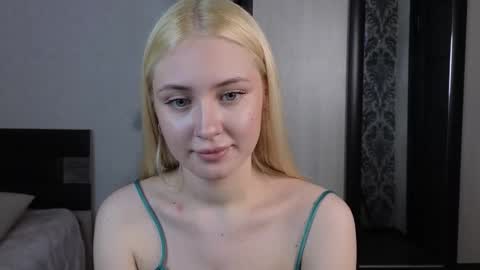 pollyvalee online show from December 21, 4:11 pm