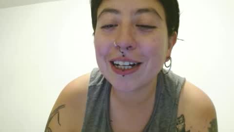 Poly online show from October 17, 11:08 pm