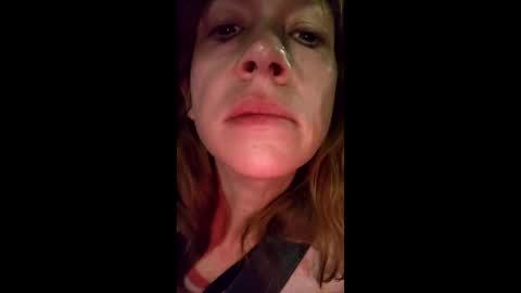 poogusno1 online show from May 5, 9:34 am