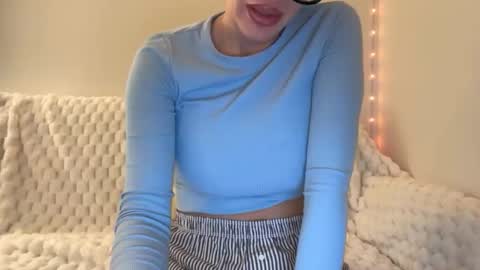 Poppy Knox online show from November 14, 12:54 am