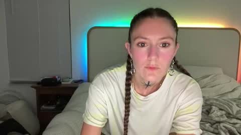 PoppyQuinn online show from April 2, 2:09 am