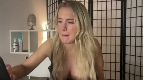 Portia Banks online show from February 10, 4:37 am