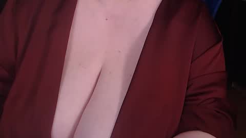 Snapshot of posh_mistress chatting on September 9, 6:41 pm PoshMistres online show from September 9, 6:41 pm