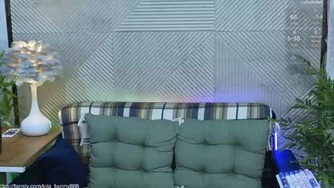 Lola online show from April 30, 5:34 am