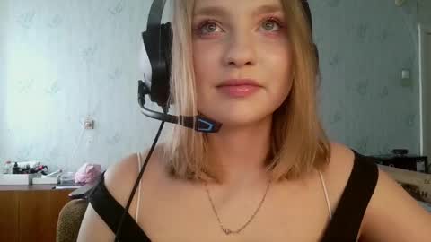 pr_in_cess_ online show from April 18, 3:14 pm