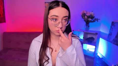 Camila  online show from May 29, 1:20 pm