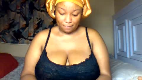 Prettie diva online show from May 19, 12:23 pm