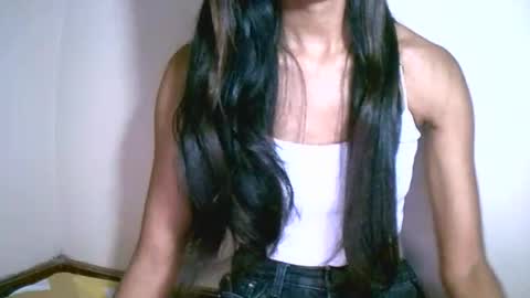 prettiethalia online show from March 3, 7:20 pm