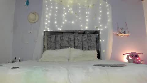 pretty_and_strong online show from February 7, 2:59 am