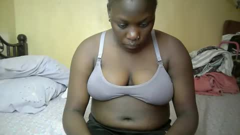 pretty_barbz online show from April 12, 12:08 pm