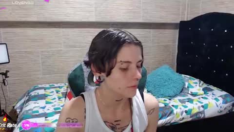 Snapshot of pretty_cristal22 chatting on December 18, 3:15 am pretty_cristal22 online show from December 18, 3:15 am