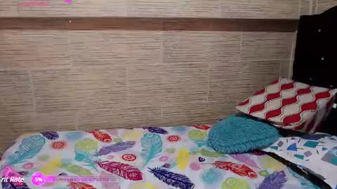 Snapshot of pretty_cristal22 chatting on January 5, 8:10 pm pretty_cristal22 online show from January 5, 8:10 pm