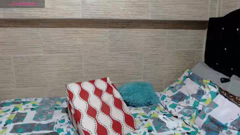 Snapshot of pretty_cristal22 chatting on March 5, 12:38 am pretty_cristal22 online show from March 5, 12:38 am