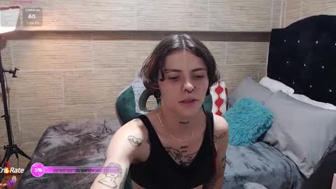 Snapshot of pretty_cristal22 chatting on February 15, 1:10 am pretty_cristal22 online show from February 15, 1:10 am