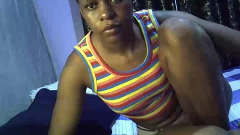 pretty_daniella online show from April 21, 3:35 am