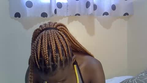 Snapshot of pretty_daniella chatting on February 17, 5:47 am pretty_daniella online show from February 17, 5:47 am