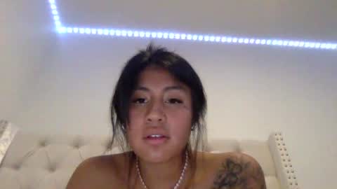 pretty_girl828687 online show from June 15, 10:32 pm