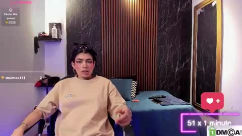 pretty_honey22 online show from July 28, 6:11 am