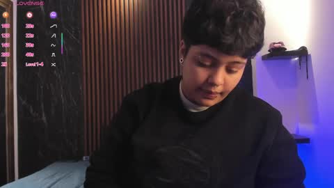 pretty_honey22 online show from May 20, 7:33 pm