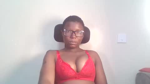 Snapshot of pretty_kemmy chatting on September 19, 6:12 am pretty_kemmy online show from September 19, 6:12 am