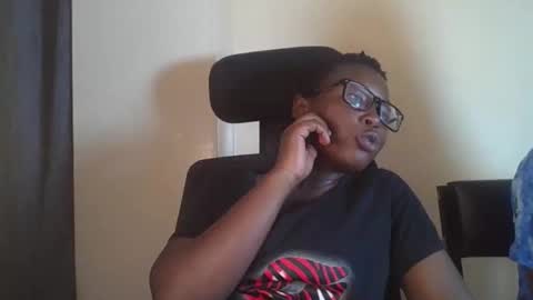 Snapshot of pretty_kemmy chatting on October 9, 7:40 pm pretty_kemmy online show from October 9, 7:40 pm