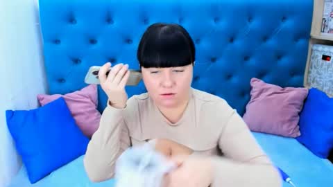 pretty_malika online show from November 11, 5:14 am