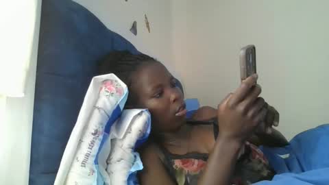 pretty_petite_ebony online show from January 8, 11:47 am