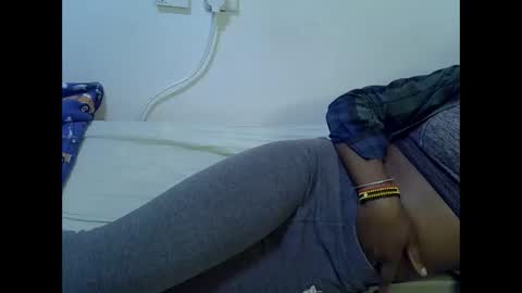 Snapshot of pretty_queen18 chatting on September 13, 5:54 pm NASH online show from September 13, 5:54 pm