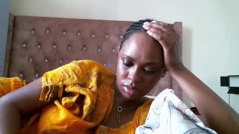 zii online show from November 25, 8:16 am