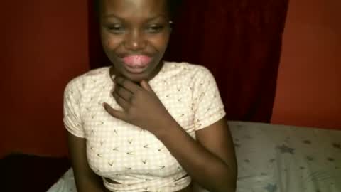 SaraCattra online show from January 18, 4:10 pm