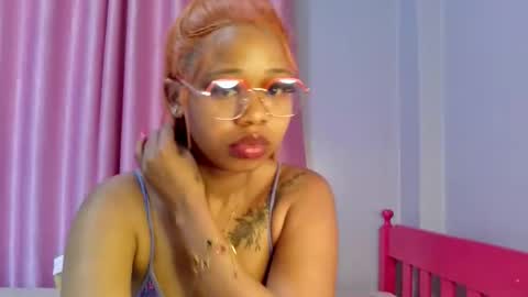 prettybigclit_ebony online show from November 19, 8:14 am
