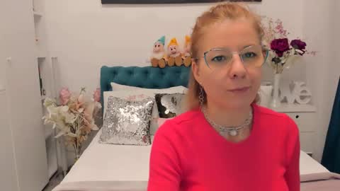 Snapshot of prettyblackeyes chatting on January 19, 6:42 am wilma online show from January 19, 6:42 am