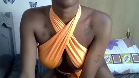 Snapshot of prettydiva_ chatting on October 9, 8:57 pm Dive online show from October 9, 8:57 pm