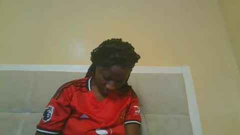 Snapshot of prettyeve25 chatting on September 25, 12:32 am eve online show from September 25, 12:32 am