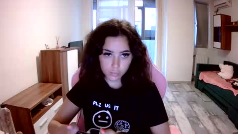 Snapshot of prettyjulliette chatting on September 17, 4:05 pm prettyjulliette online show from September 17, 4:05 pm