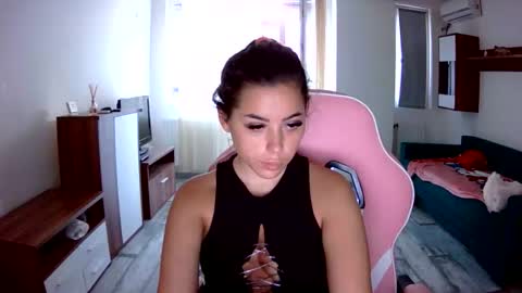 Snapshot of prettyjulliette chatting on September 16, 2:58 pm prettyjulliette online show from September 16, 2:58 pm