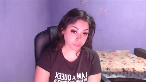 Snapshot of prettyjulliette chatting on January 27, 6:09 pm prettyjulliette online show from January 27, 6:09 pm
