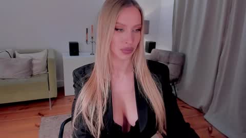 Snapshot of prettyk1ller chatting on January 13, 12:09 am Eva online show from January 13, 12:09 am