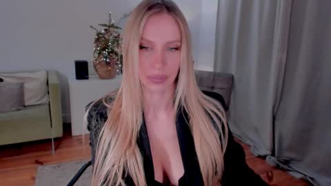 Snapshot of prettyk1ller chatting on December 30, 12:32 am Eva online show from December 30, 12:32 am