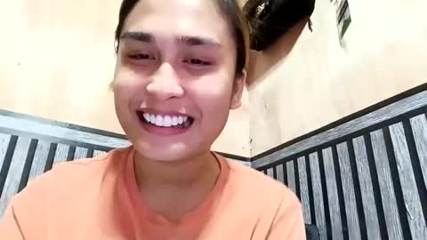 Snapshot of prettykate_04 chatting on September 27, 2:46 pm Kate online show from September 27, 2:46 pm