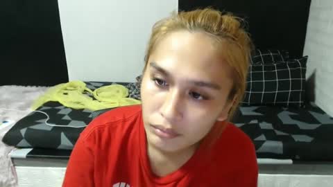 Snapshot of prettykate_04 chatting on February 8, 4:35 pm Kate online show from February 8, 4:35 pm