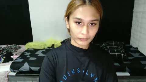 Snapshot of prettykate_04 chatting on January 3, 6:57 pm Kate online show from January 3, 6:57 pm
