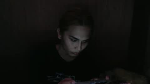 Snapshot of prettykate_04 chatting on January 23, 2:44 am Kate online show from January 23, 2:44 am